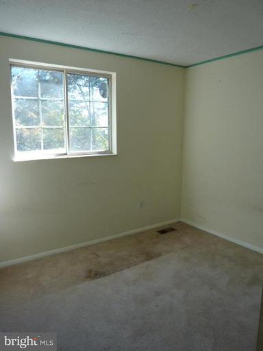 10338 Apple Ridge Road Gaithersburg, MD 20886 - Photo 8 of 16 Bedroom #3