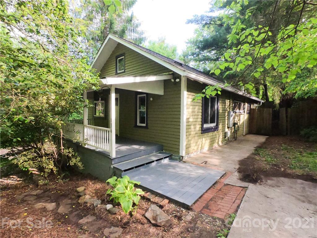 136 Spooks Branch Road Asheville, NC 28804 - Photo 1 of 17 Gallery Image 1