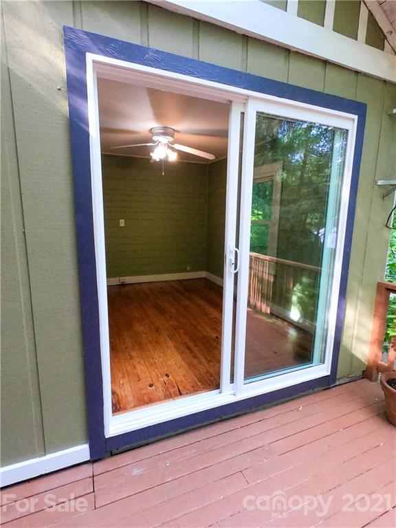 136 Spooks Branch Road Asheville, NC 28804 - Photo 13 of 17 Gallery Image 13