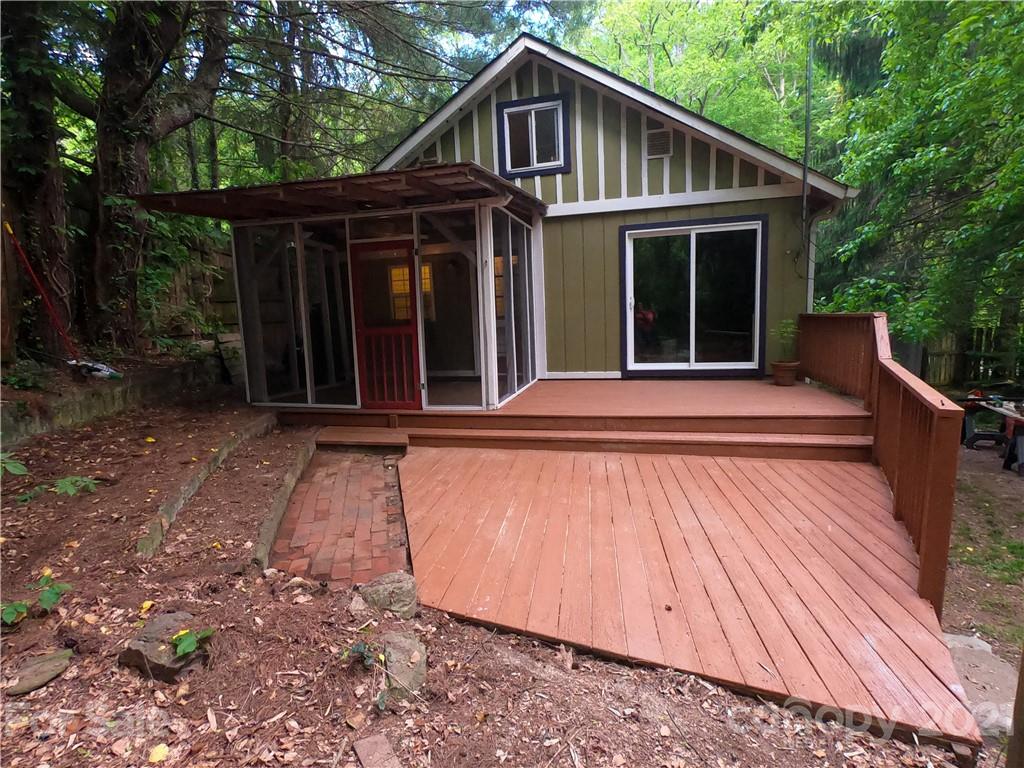 136 Spooks Branch Road Asheville, NC 28804 - Photo 14 of 17 Gallery Image 14