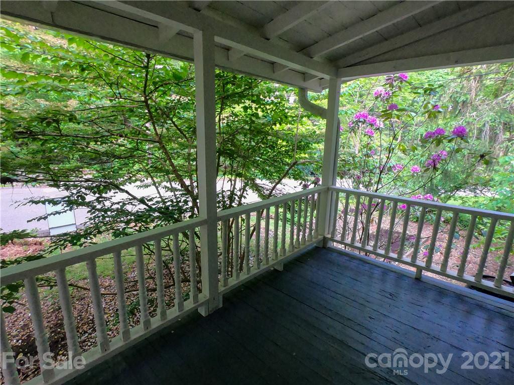 136 Spooks Branch Road Asheville, NC 28804 - Photo 3 of 17 Gallery Image 3