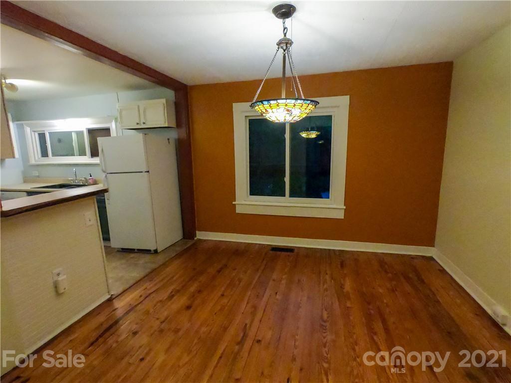 136 Spooks Branch Road Asheville, NC 28804 - Photo 6 of 17 Gallery Image 6