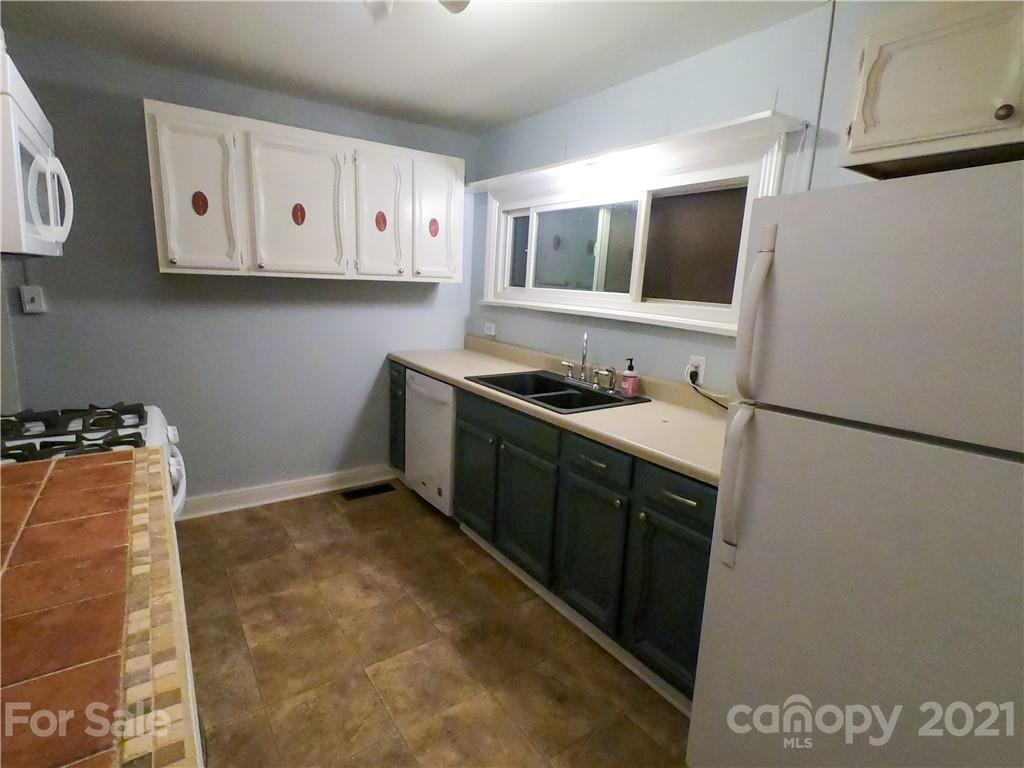 136 Spooks Branch Road Asheville, NC 28804 - Photo 7 of 17 Gallery Image 7
