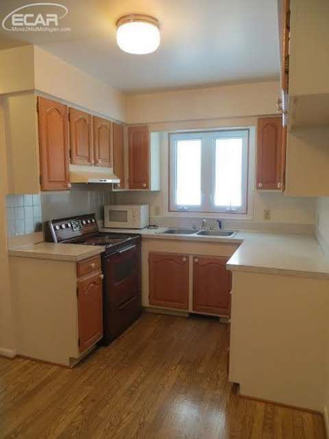 6160 West Britton Road Perry, MI 48872 - Photo 4 of 21 20429278-3.JPG