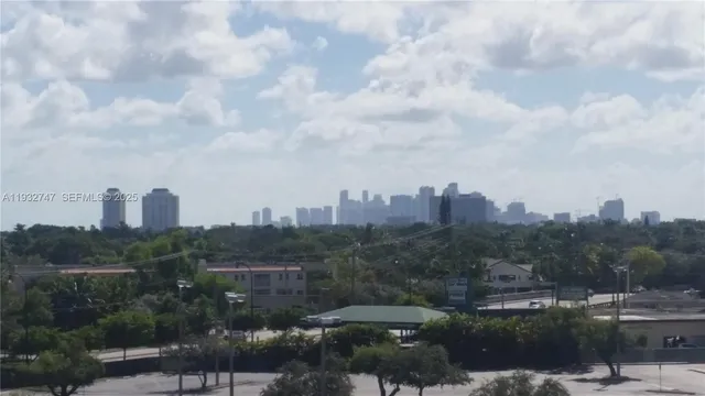 $1,850 | 1251 Northeast 108th Street, Unit 705, Miami, FL 33161