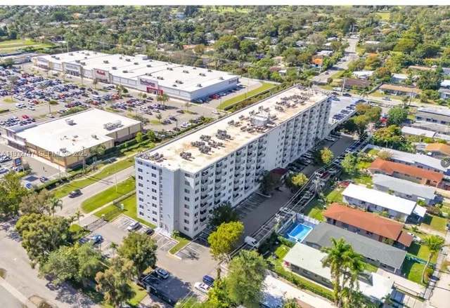 $1,850 | 1251 Northeast 108th Street, Unit 705, Miami, FL 33161