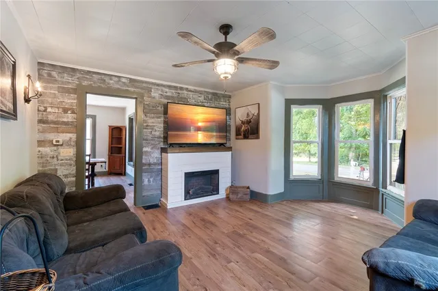 $159,900 | 7422 Seaman Street, Sodus, NY 14555