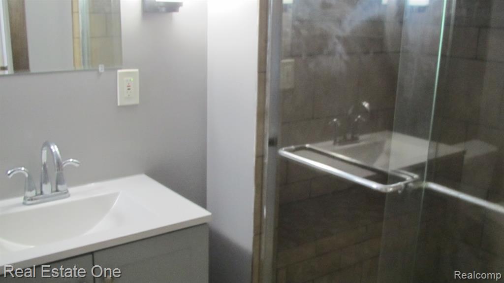 23656 Harvard Street Dearborn, MI 48124 - Photo 17 of 17