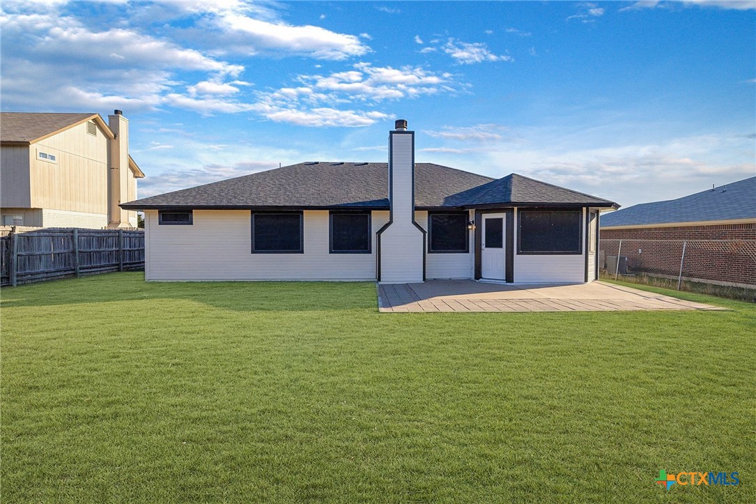 4215 Rifle Drive Killeen, TX 76542 - Photo 26 of 30 a house view with a garden space