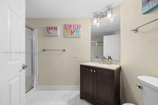 $2,800 | 17125 North Bay Road, Unit 3312, Sunny Isles Beach, FL 33160