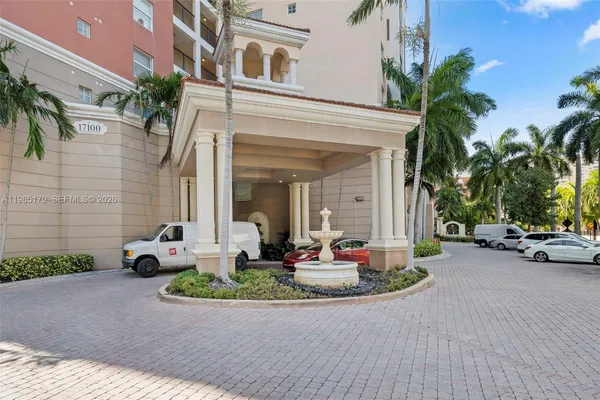 $2,800 | 17125 North Bay Road, Unit 3312, Sunny Isles Beach, FL 33160
