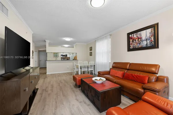 $2,800 | 17125 North Bay Road, Unit 3312, Sunny Isles Beach, FL 33160