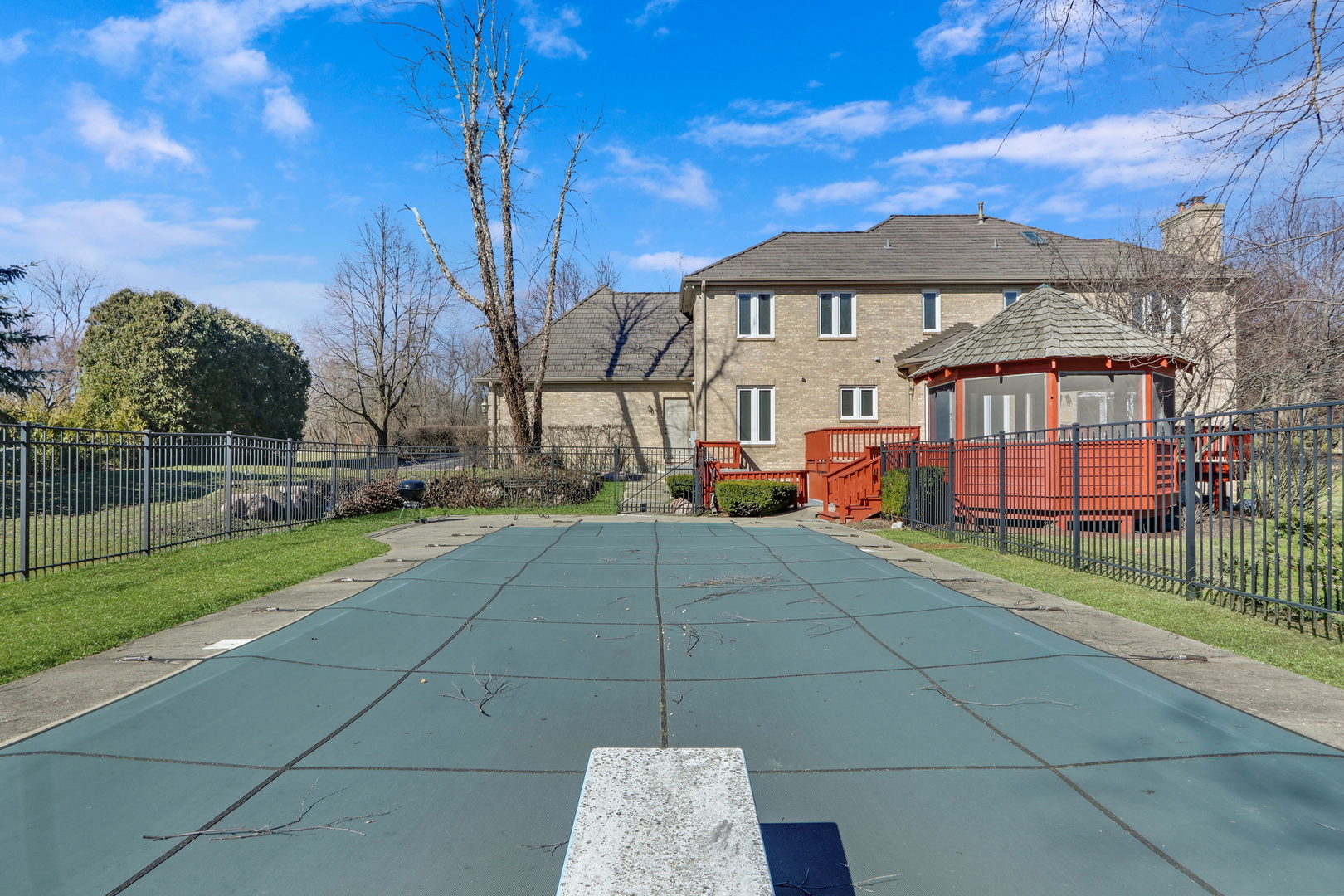 6881 September Boulevard Long Grove, IL 60047 - Photo 55 of 64 a front view of a house with a yard