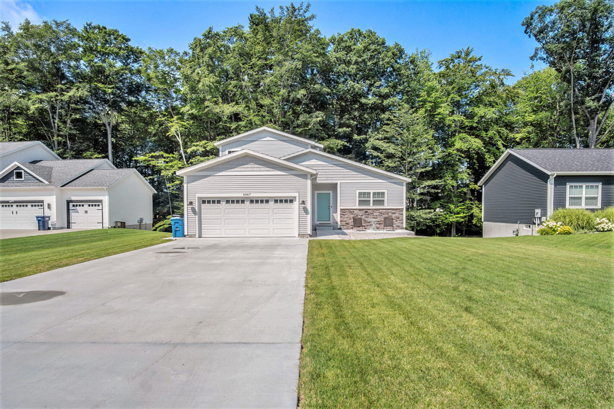 6067 Turtle Ridge Muskegon, MI 49444 - Photo 2 of 38 002_dsc02266