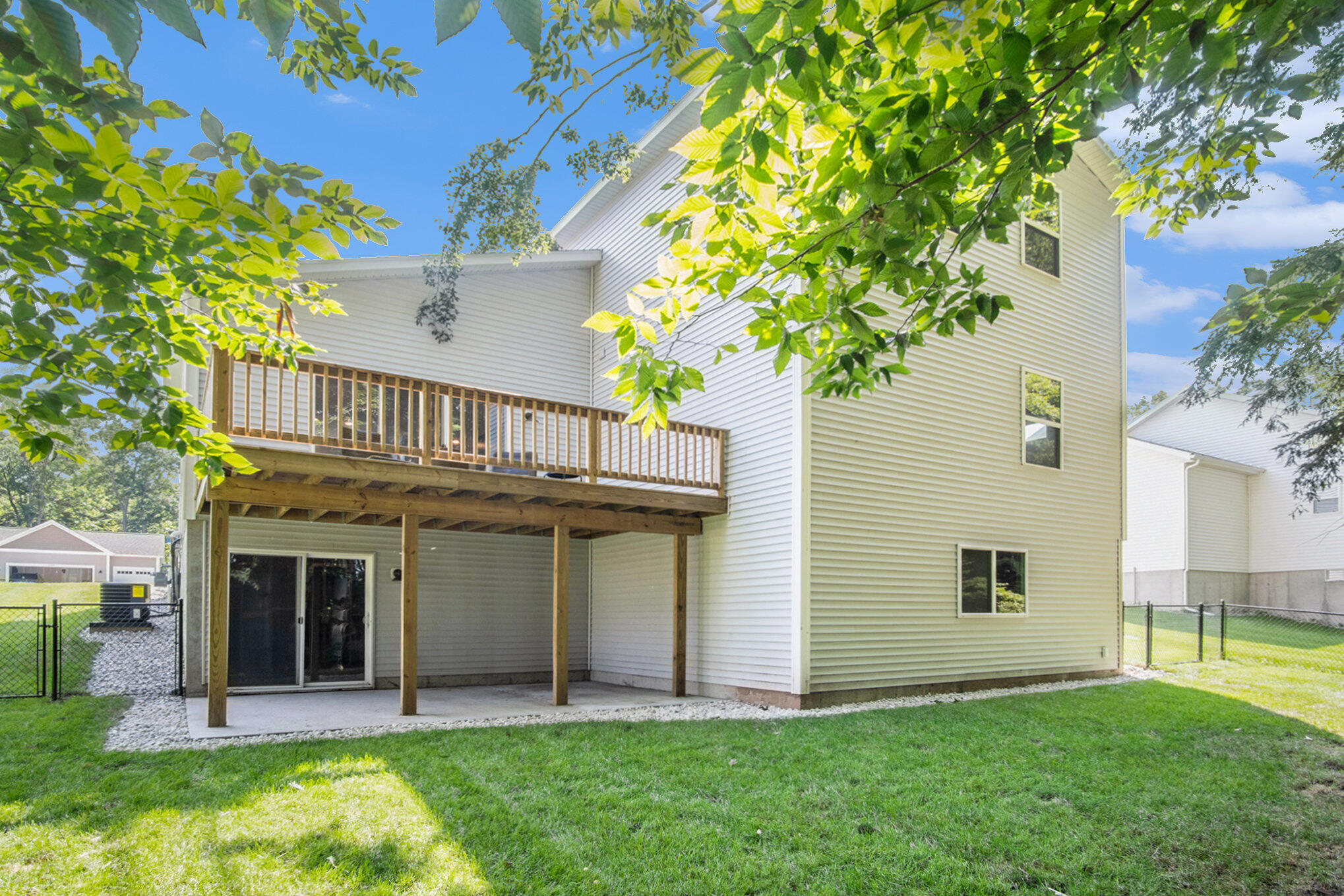 6067 Turtle Ridge Muskegon, MI 49444 - Photo 6 of 38 033_dsc02255