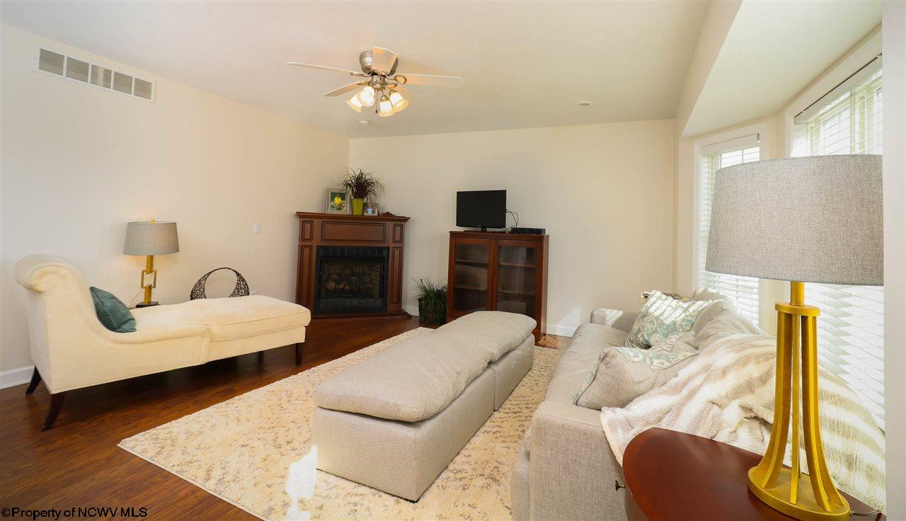 339 Ridgeway Drive Bridgeport, WV 26330 - Photo 5 of 20 Gallery Image 5