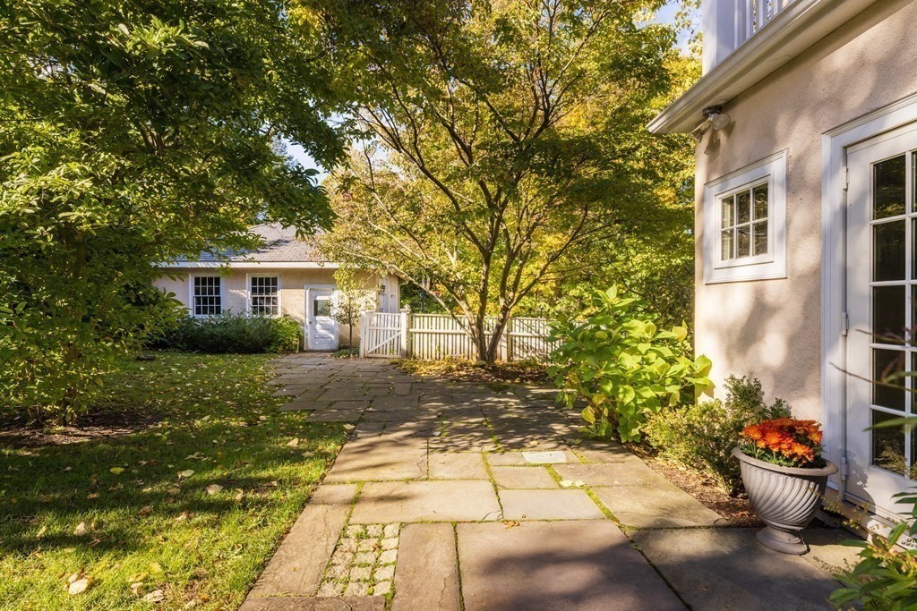 24 Lee Road Newton, MA 02467 - Photo 26 of 29