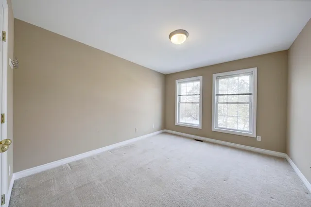 $279,900 | 5788 Hampshire Lane, Ypsilanti, MI 48197