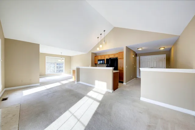 $279,900 | 5788 Hampshire Lane, Ypsilanti, MI 48197