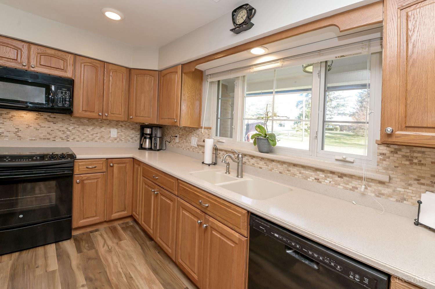 5535 Haft Road Cincinnati, OH 45247 - Photo 12 of 54