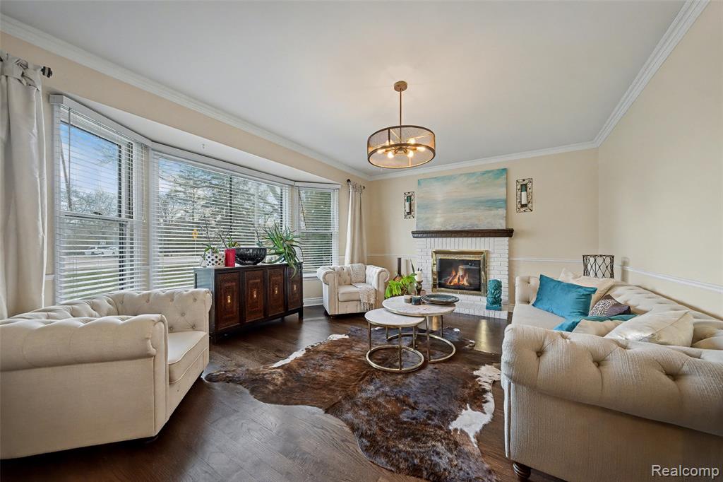 6940 Wing Lake Road Bloomfield Hills, MI 48301 - Photo 6 of 36 Gallery Image 6