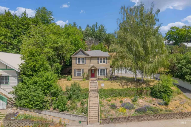 $294,000 | 812 Main Street, Kendrick, ID 83537