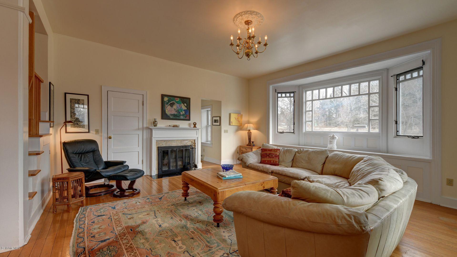 11 Prospect Hill Road, Unit C Stockbridge, MA 01262 - Photo 7 of 29 10-Living Room