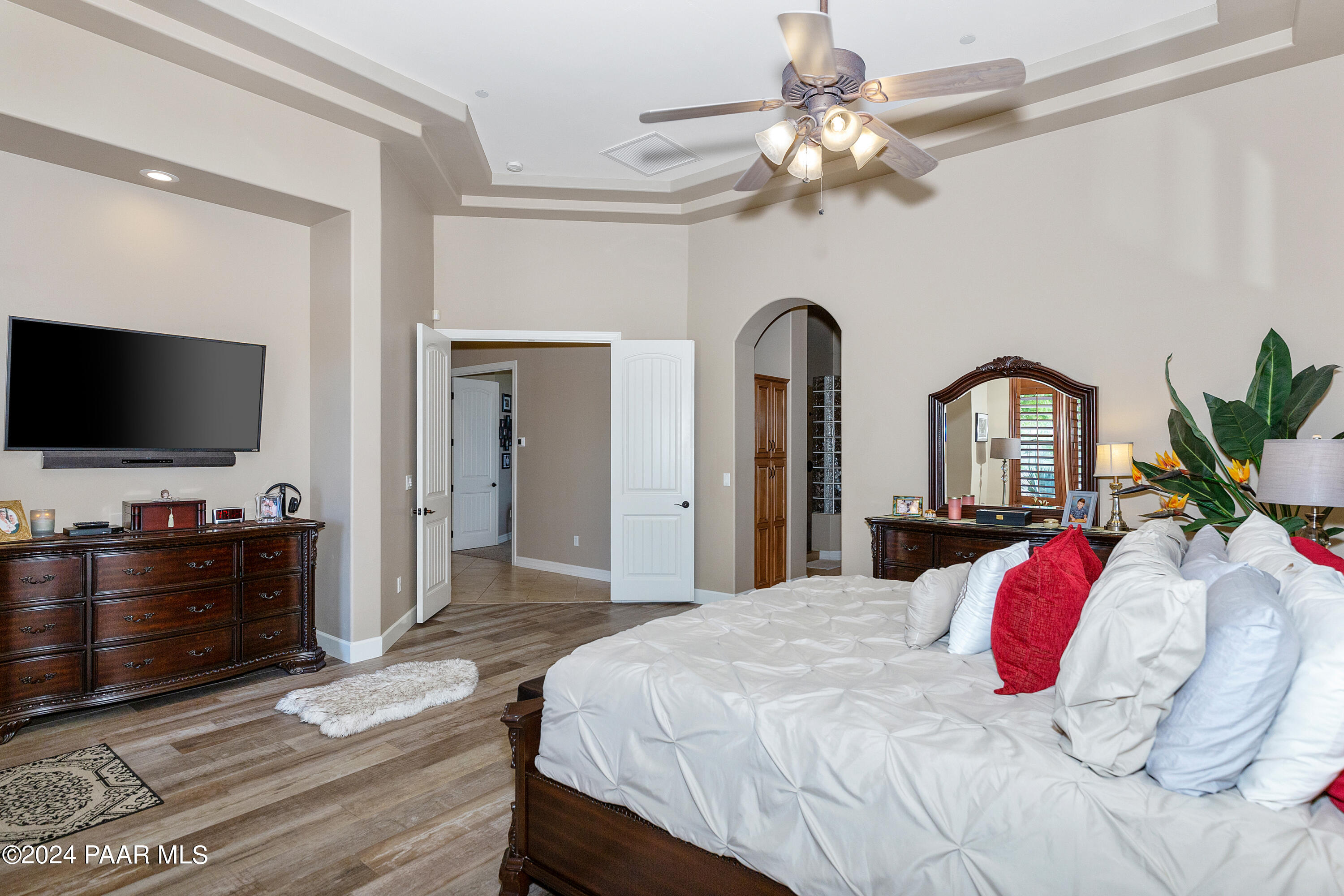 15905 East Broken Bit Road Mayer, AZ 86333 - Photo 17 of 57 018_Primary Bedroom