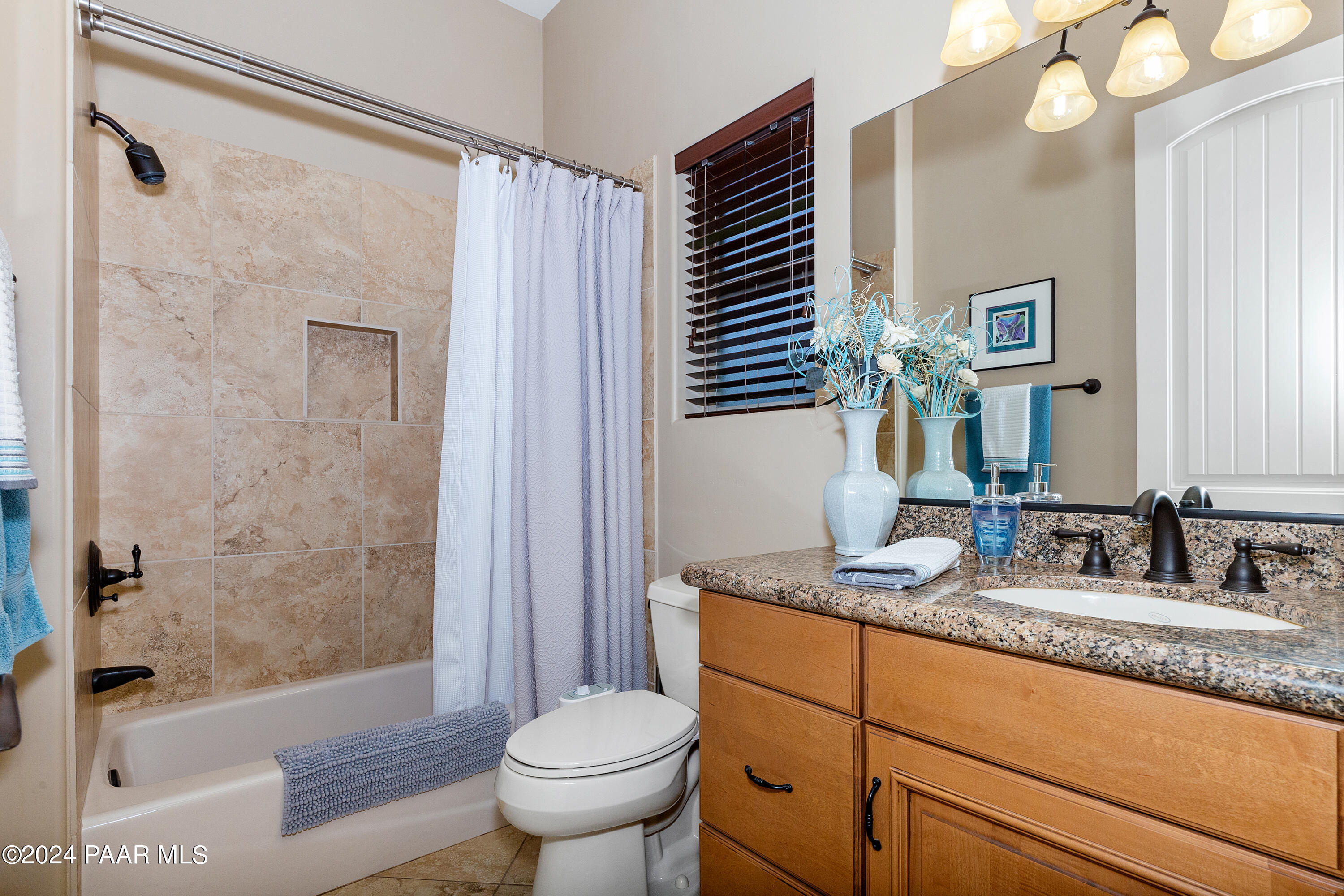 15905 East Broken Bit Road Mayer, AZ 86333 - Photo 29 of 57 030_2nd Jr Suite Bathroom
