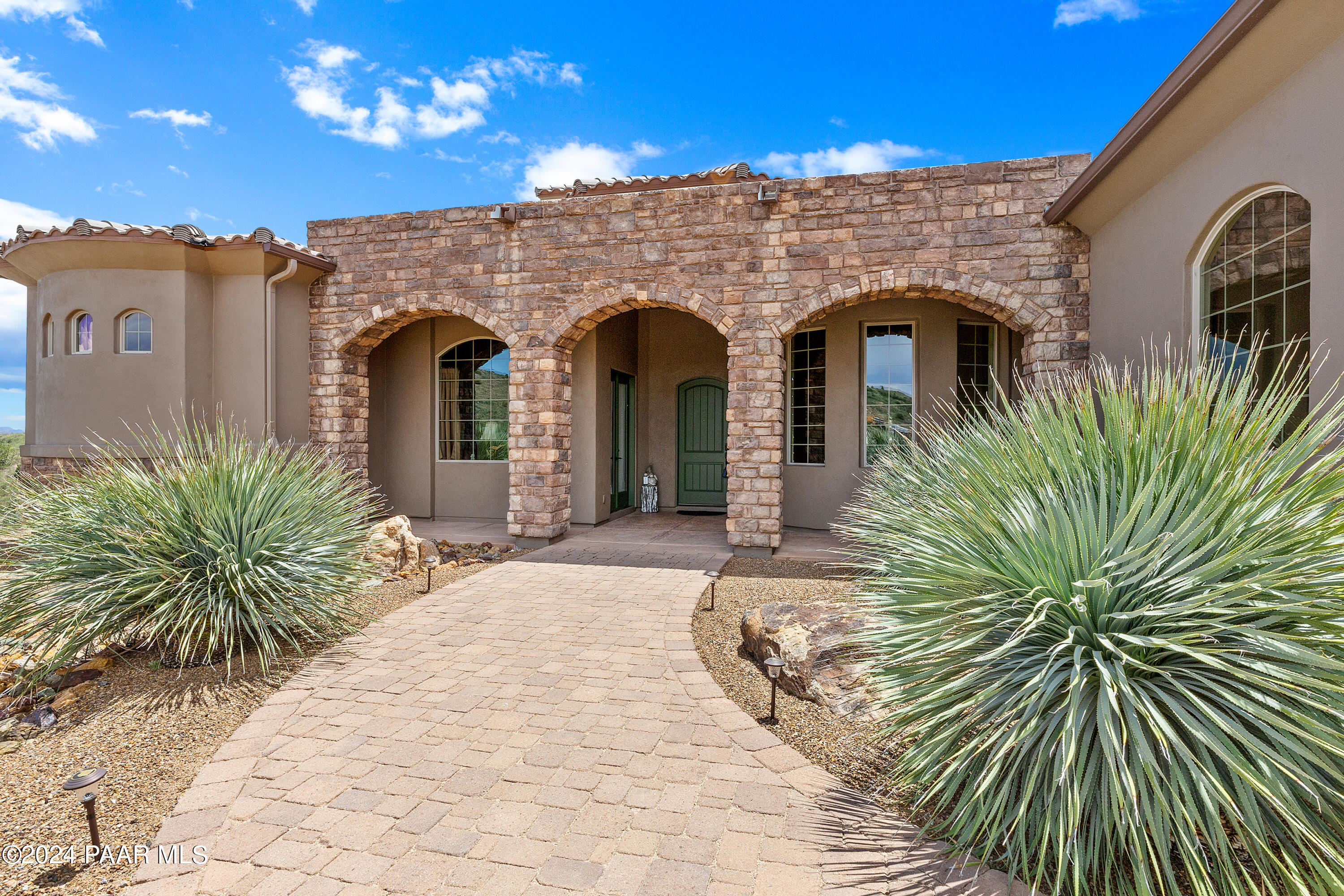 15905 East Broken Bit Road Mayer, AZ 86333 - Photo 4 of 57 005_Front Entry