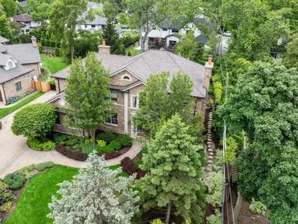 $1,899,000 | 1620 Canterbury Lane, Glenview, IL 60025