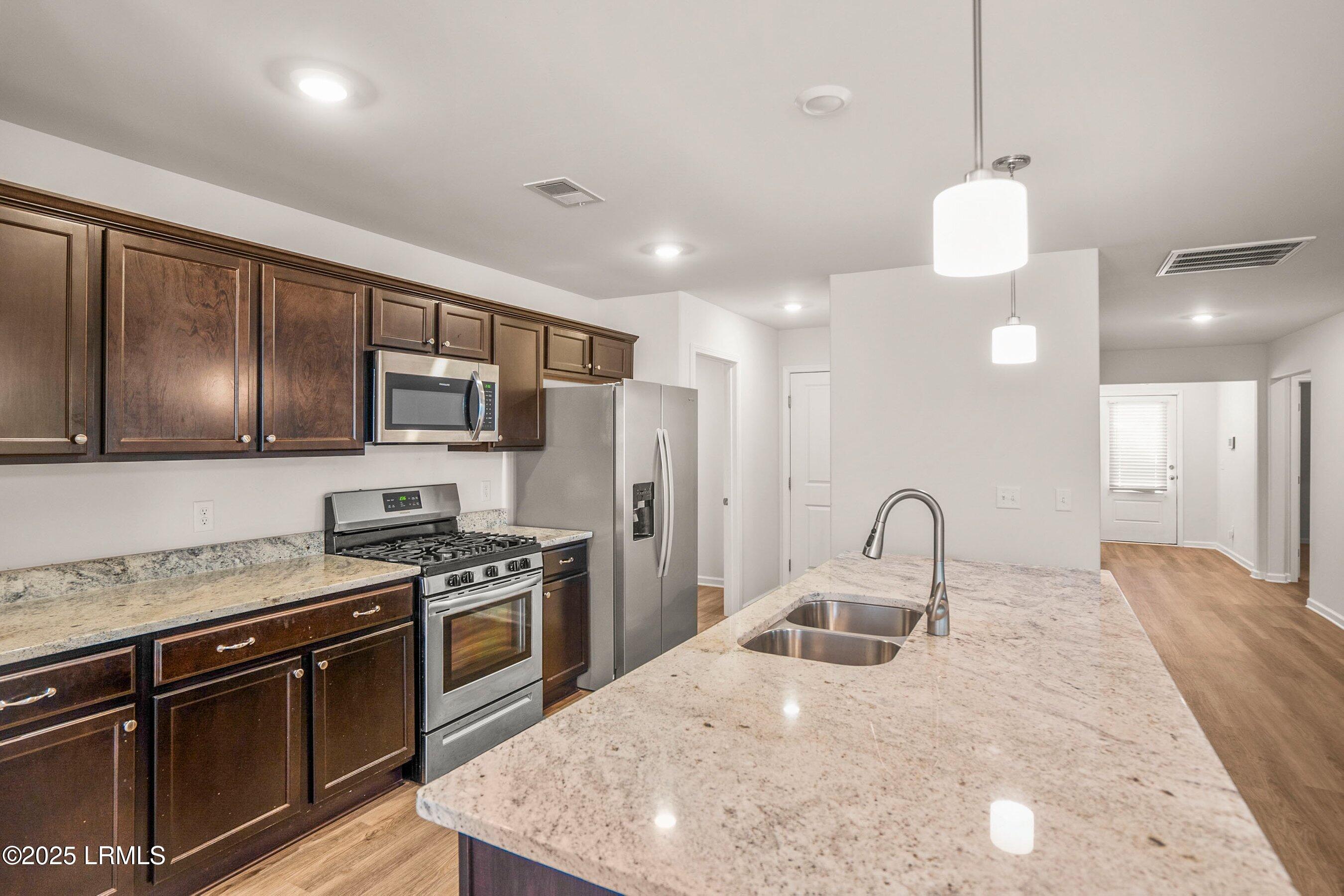 132 Teal Bluff Boulevard Seabrook, SC 29940 - Photo 19 of 37 DSC02012-98.jpg-SMALL