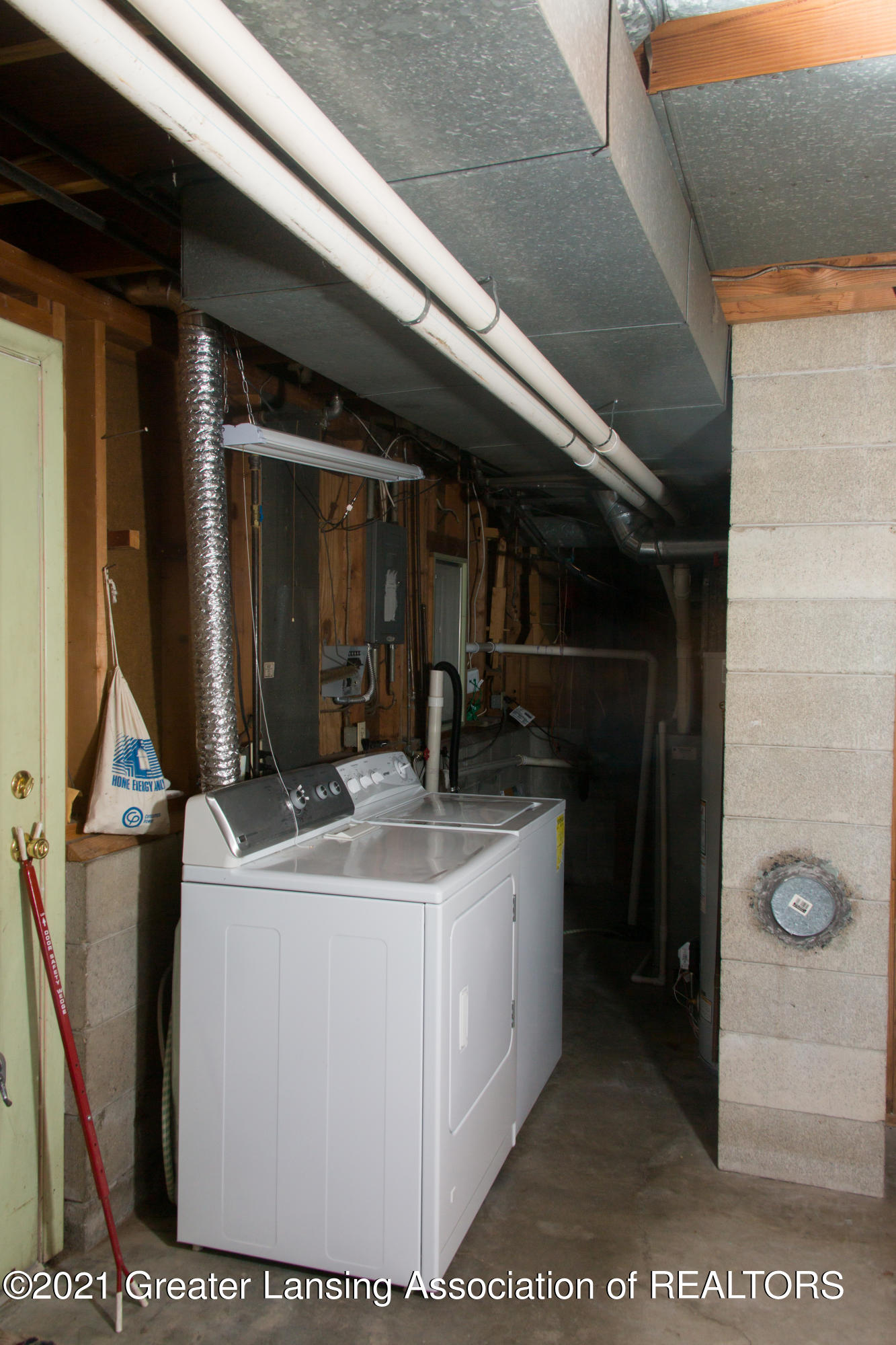 3723 Ridgefield Road Lansing, MI 48906 - Photo 48 of 68 IMG_3630