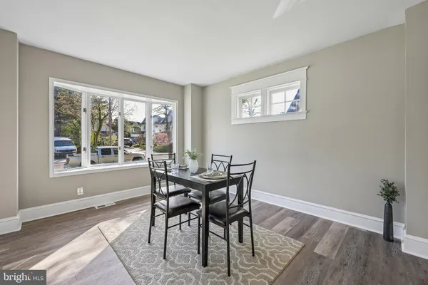 $445,000 | 246 Briar Hill Lane, Woodbury, NJ 08096