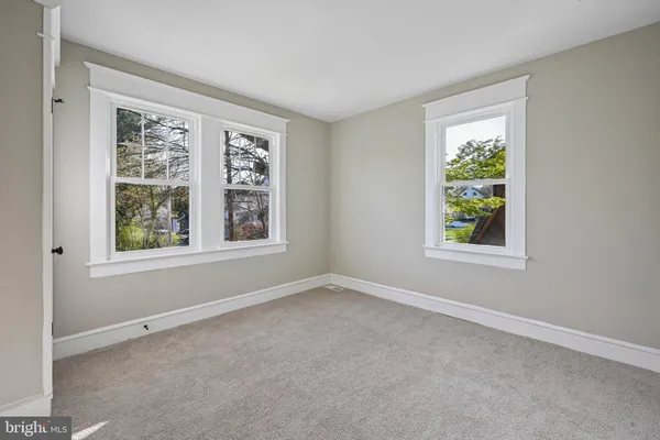 $445,000 | 246 Briar Hill Lane, Woodbury, NJ 08096
