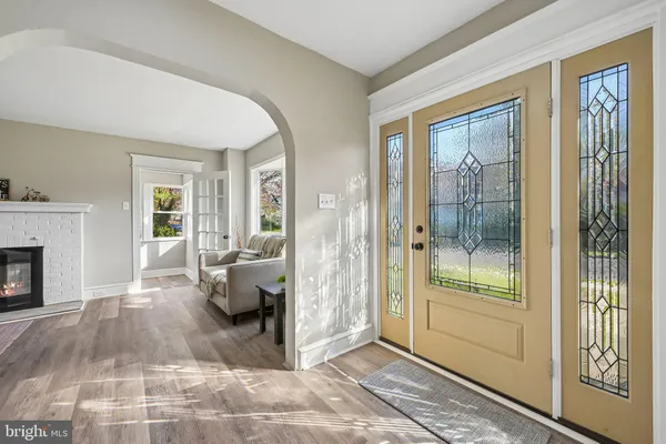$445,000 | 246 Briar Hill Lane, Woodbury, NJ 08096
