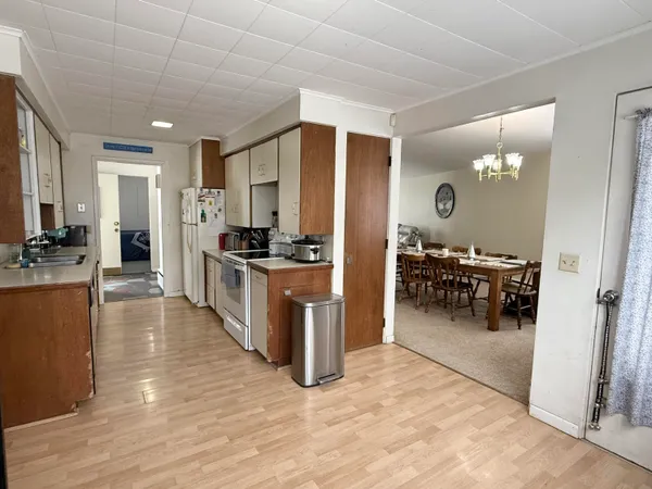 $265,000 | 910 Elizabeth Court, Mount Pleasant, MI 48858