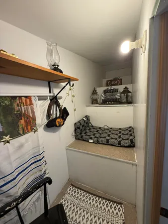 $265,000 | 910 Elizabeth Court, Mount Pleasant, MI 48858