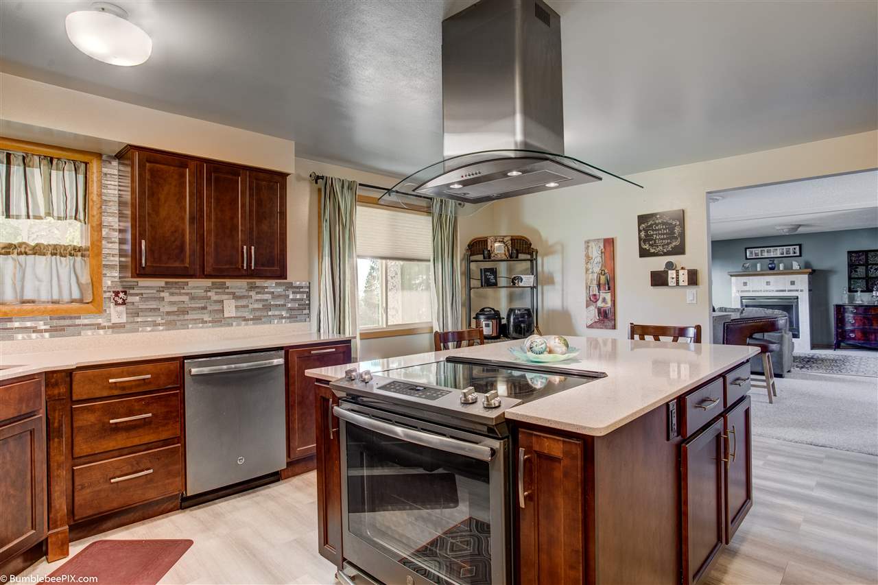2608 West Dell Drive Spokane, WA 99208 - Photo 3 of 24 Gallery Image 3