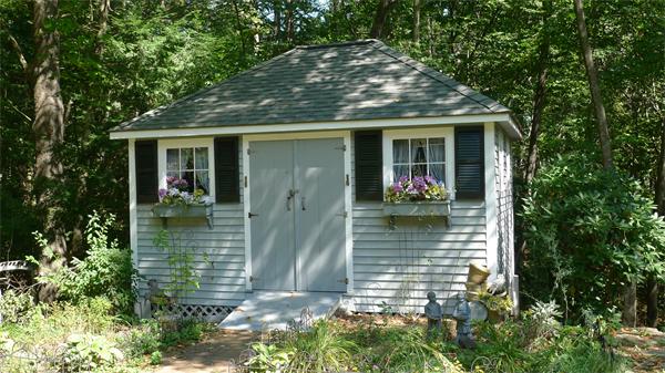 20 Willow Road Boxford, MA 01921 - Photo 4 of 15 a front view of a house with a yard