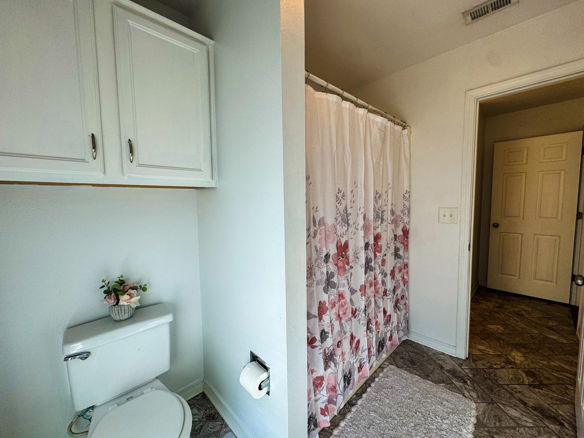 8927 Gryder Street Foley, AL 36535 - Photo 14 of 18 Bathroom