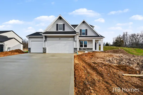 $639,900 | 5911 Valley Point Drive Southeast, Caledonia, MI 49316