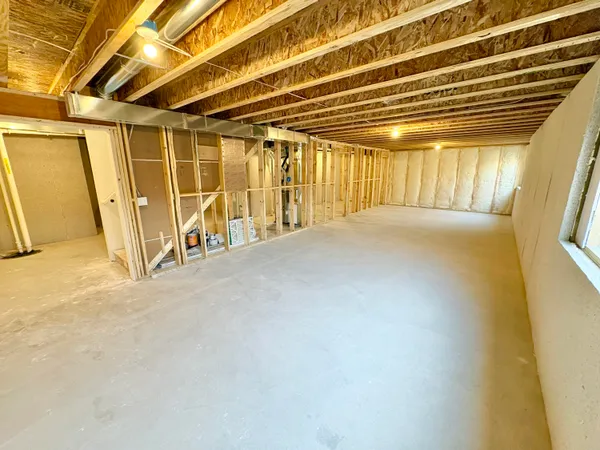 $639,900 | 5911 Valley Point Drive Southeast, Caledonia, MI 49316