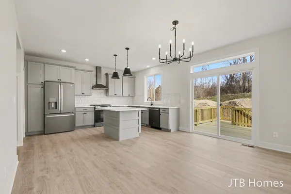 $639,900 | 5911 Valley Point Drive Southeast, Caledonia, MI 49316
