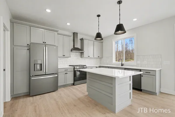 $639,900 | 5911 Valley Point Drive Southeast, Caledonia, MI 49316