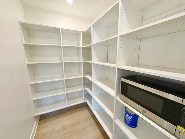 $639,900 | 5911 Valley Point Drive Southeast, Caledonia, MI 49316