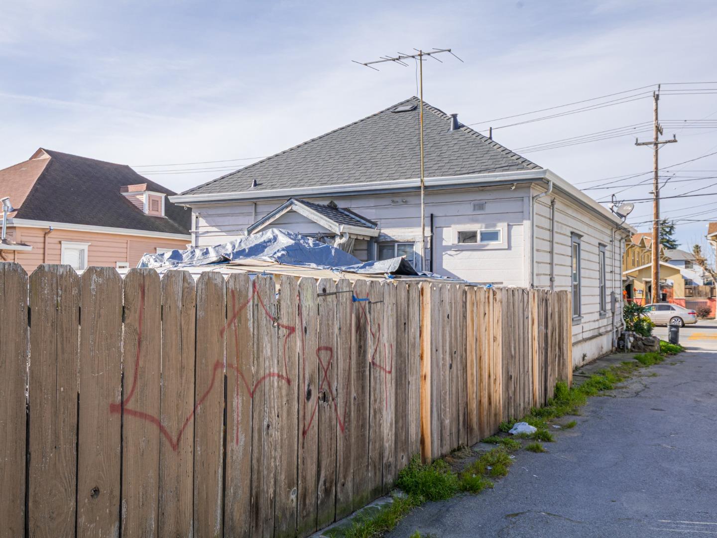 140 East Riverside Drive Watsonville, CA 95076 - Photo 17 of 49