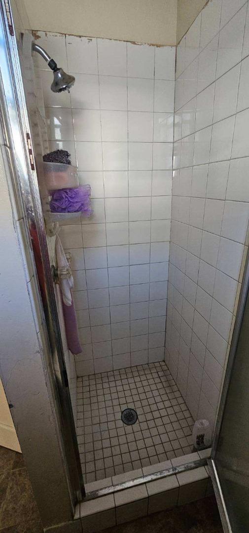 140 East Riverside Drive Watsonville, CA 95076 - Photo 31 of 49 a bathroom with a shower