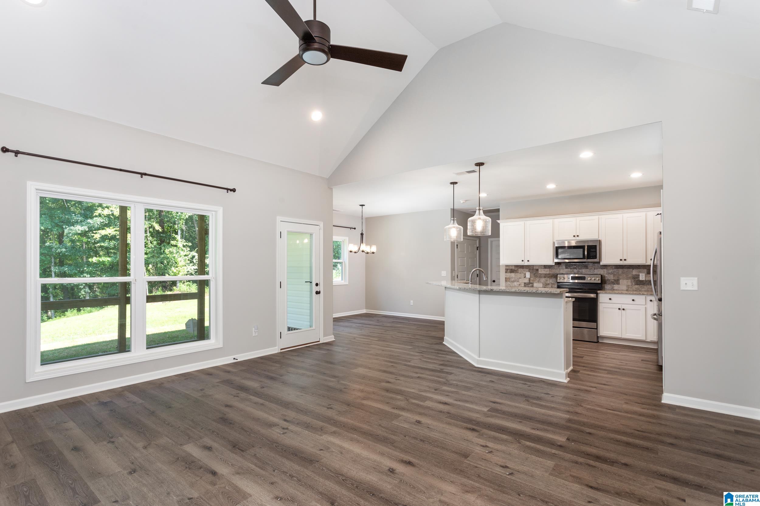 339 Lake Road Odenville, AL 35120 - Photo 7 of 46