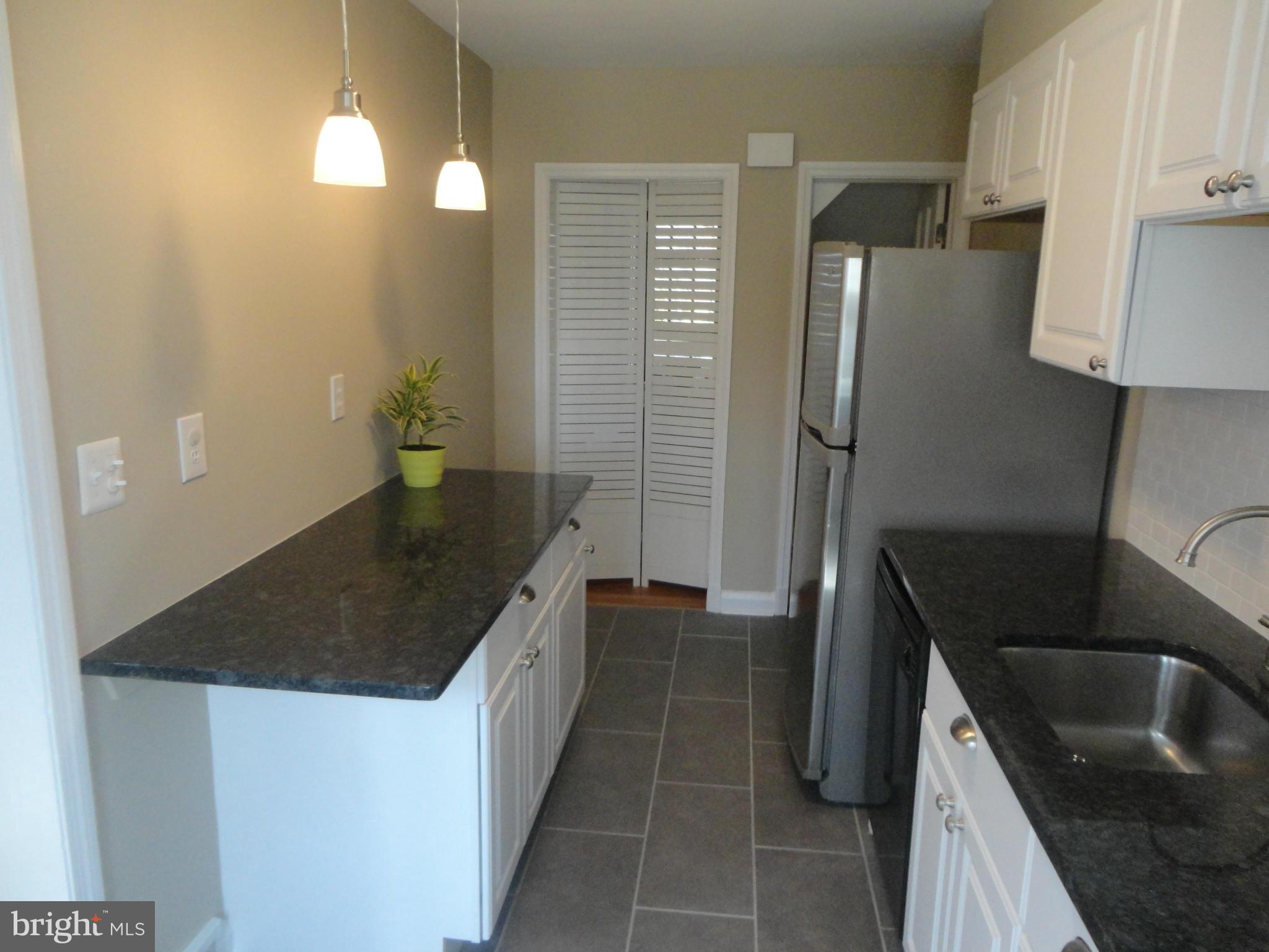 117 Overbrook Road Baltimore, MD 21212 - Photo 15 of 30 Kitchen